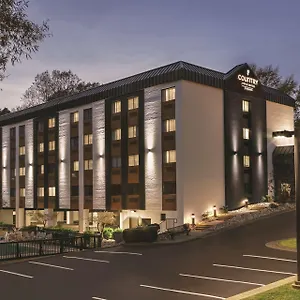 3* Hotel Country & By Radisson, East Busch Gardens , Va