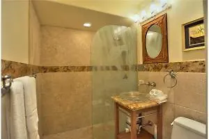 Beautiful Ground Floor! Corner! Just Steps To Ocean And Pool!120 Hotel Napili-Honokowai